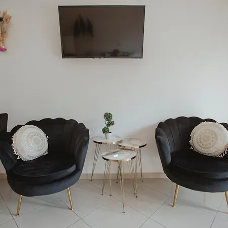 Daire Garnet Flats *